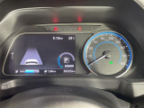 【スピードメーター】メーターがシンプルで見やすく運転しやすいですね!