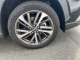 最近の車はスペアタイヤ装着車がほとんどありません。JAFに加入していれば安心です。