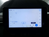 10.5インチのディスプレイオーディオ装着です。スマホとの通信で様々なサービスが楽しめます。TV視聴にも対応しています。