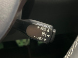 【レーダークルーズコントロール】高速道路での長距離走行が楽に!!自動で速度を保つクルーズコントロールが、衝突軽減システムと連携し、前方の車両を感知して車間を保つように速度調節してくれます!!