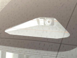 【トヨタセーフティセンス】走行中に前方の車両等を認識し、衝突しそうな時は警報とブレーキで衝突回避と被害軽減をアシスト。より安全にドライブをお楽しみいただけます。