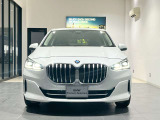 【ご納車後について】遠方のお客様はお住まいのエリアのBMWサービス工場にてメンテナンスを受けて頂けます。現地BMWへのお取次ぎなどもさせて頂きますのでご安心下さい。