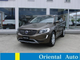ボルボXC60 T5AWD クラシック【RES/後席左右モニター付・電動サンルーフ/ブラインド付・4WD】