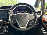 【純正革巻きステアリング】上質な革を使用することで、手にしっかり馴染みとても運転しやすいハンドルです♪
