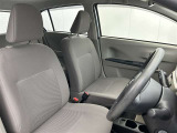 しっかりとしていて上質な座り心地のシートです。 座り心地も良くて長時間の運転も快適ですよ。 肌触りの良いシートが評判です。