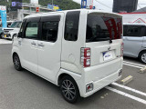 広々とした車内空間に優れた燃費性能。更にデザインも上質で人気のお車です!