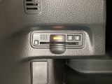 ハンドルの左下にETCがついています。高速道路の料金所の通過も楽々です。カードの取り出しもしやすい場所についています。
