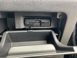 高速道路の料金所もスムーズに通過できるETC付いてます。