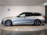 【BMWのxDrive】xDriveはいかなる状況下でも安定した走りを実現しています。 これによりストレスなく運転できることはもちろんのこと、安全性能も向上しています。