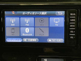 無線でBluetooth搭載機器を接続出来スマートフォンを接続して音楽を聴いたり、ハンズフリーで電話も可能です!イヤホンコードの煩わしさから解放、断線の可能性減少。快適な運転を提供します!