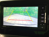【バックカメラ】駐車時に後方がリアルタイム映像で確認できます。大型商業施設や立体駐車場での駐車時や、夜間のバック時に大活躍!運転スキルに関わらず、今や必須となった装備のひとつです!