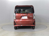 中古車の内外装の状態などをひと目で分かるよう、プロの検査員が実施した「車両検査証明書」をご用意しています。