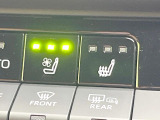 【シートヒーター&ベンチレーション】夏場は涼しい風でお尻や背中の熱やムレを防ぎ、冬はエアコンよりも早く温まってポカポカに!季節を問わず快適に過ごせます。