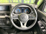 【純正革巻きステアリング】上質な革を使用することで、手にしっかり馴染みとても運転しやすいハンドルです♪