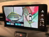 全方位モニターがついています! 車の周囲を360&deg;安全確認できるので、普段の駐車はもちろんの事、縦列駐車や幅寄せの際にも活躍してくれますよ。