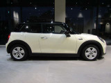 気になる車両へのご質問も大歓迎です。お気軽にMINI 一宮 0078-6002-369993 (無料)までご連絡ください!