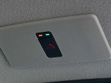 「SOSコール」が付いています。交通事故や急病などの緊急時に、専門のオペーレーターが消防司令センターや警察に迅速に連絡し、緊急車両の手配をサポートします。