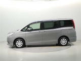 ご覧の車両以外にも多数のU-Carを展示販売しております。