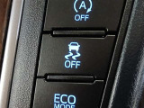 VSC(滑りやすい路面での横滑りを抑え車両の安定性を保つための機能)搭載ですが、雪道などから脱出する時はOFFすると脱出しやすくなる場合があります