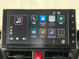 【9インチスマホ連携ディスプレイオーディオ】 対応しているスマホアプリを大画面で使えます!フルセグテレビやラジオの視聴、Bluetooth接続による音楽鑑賞、ハンズフリー通話なども利用可能です。