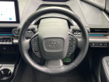 【純正革巻きステアリング】上質な革を使用することで、手にしっかり馴染みとても運転しやすいハンドルです♪
