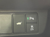 【パワーバックドア】スマートキーや運転席のボタンを押すだけでリアゲートが自動で開閉します!荷物を持っている時や、高い位置にあるバックドアを閉める際に便利な機能です♪