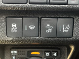 ★Honda SENSING★ 走行中に前方の車両等を認識し、衝突しそうなときは警報とブレーキで衝突回避と被害軽減をアシストします