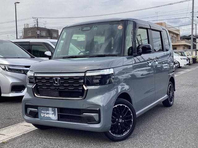 N-BOXカスタム ターボ コーディネートスタイル 2トーン 4WD
