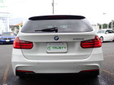 第二展示場にも多数のBMWをラインナップ!ご来店の際はBMW本店(厚木市下荻野140-1)に一度ご来店ください!☆関東運輸局認証工場 自動車分解整備事業2-6030☆プッシュプル式板金塗装ブース完備☆