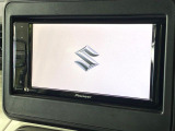 【ディスプレイオーディオ】お持ちのスマホやMP3プレイヤーとの無線接続で音楽再生が可能!コードで繋ぐわずらわしさも無く、手軽にお気に入りの音楽を楽しめます。