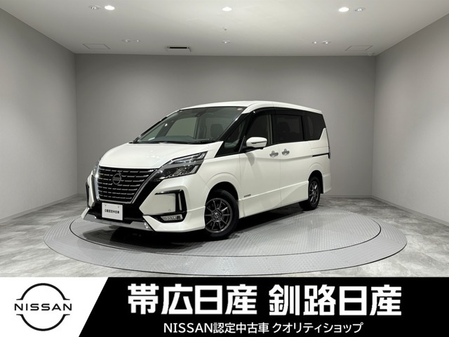 セレナ 2.0 ハイウェイスターV 4WD 