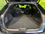 普段のお買い物や通勤、送迎等に十分な荷室スペースを確保しております。セカンドシートを倒すと、大きな荷物の積載も可能です。