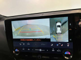 駐車時は、ガイドラインによりスムーズな駐車をサポートしてくれます。