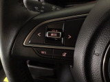 ステアリングリモコンは、運転中でも簡単に音量調整やチャンネル変更もできます!わき見運転防止にもつながるので安心です♪