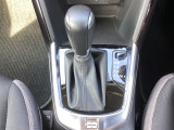 アクセルペダルを踏み込む量や速さに応じて変速パターンをし、人馬一体の運転感覚を発揮してくれる6速オートマ!