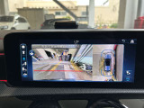 バックカメラにより駐車時の後方確認も楽にできます。
