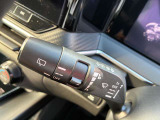 動くタイミングを調整できる間欠式ワイパーは、車速に連動して間欠時間が変化する機能も備えて運転をサポートしてくれます!