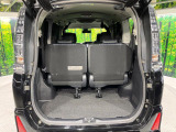 普段のお買い物や通勤、送迎等に十分な荷室スペースを確保しております。セカンドシートを倒すと、大きな荷物の積載も可能です♪