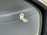 【BSI装備です♪】ブラインドスポットインフォメーショは、走行中の死角になりやすい自車の斜め後方車両を検知し、ドライバーへ注意を促すことで運転負荷を軽減する機能です♪