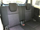 ☆後部座席シート廻り☆ ☆リアシートも快適な乗り心地☆シ-トの乗り心地が良く、旅行など長距離運転にも向いています。