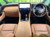 ヴェルファイア ハイブリッド 2.5 Z プレミア E-Four 4WD 