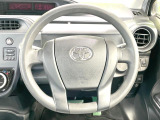インテリアに合わせたデザインのステアリングは、運転される方のことも考え、運転しやすい形状、大きさです。是非一度、実際に触ってお確かめください。