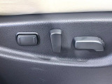 【パワーシート】スイッチ一つで簡単にシートの微調整が可能!電動だから力もいりません!快適なシートポジションにセットして、快適なドライブをお楽しみください。
