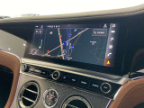 ナビゲーション、メディア、スマートフォン連携といった最新のインフォテインメント機能を使用できます