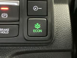 ★ECONスイッチ★ エコドライブを加速しよう!スイッチをONにすると、運転の仕方によるロスを抑え込み燃費をよくするようクルマが頑張ります(*^ー^*)燃費向上にチャレンジ♪
