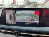 アラウンドビューモニターが、駐車をサポートしてくれますよ!