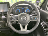 【純正革巻きステアリング】上質な革を使用することで、手にしっかり馴染みとても運転しやすいハンドルです♪