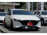 車輌は 事故等の形跡も無く綺麗な状態です。「シグネーチャースタイル」のエアロに一部スリ傷が有りますが修理をしての納車の予定です。