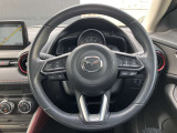 ステアリングスイッチ搭載!ハンドルひとつで手を離さなくても運転中視線をそらさなくても操作が出来て便利です