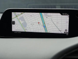 マツダコネクトの8.8インチワイドセンターディスプレイです。『Android Auto』『Apple CarPlay』や独自のコネクテッドサービスに対応したインターフェイスシステムです。